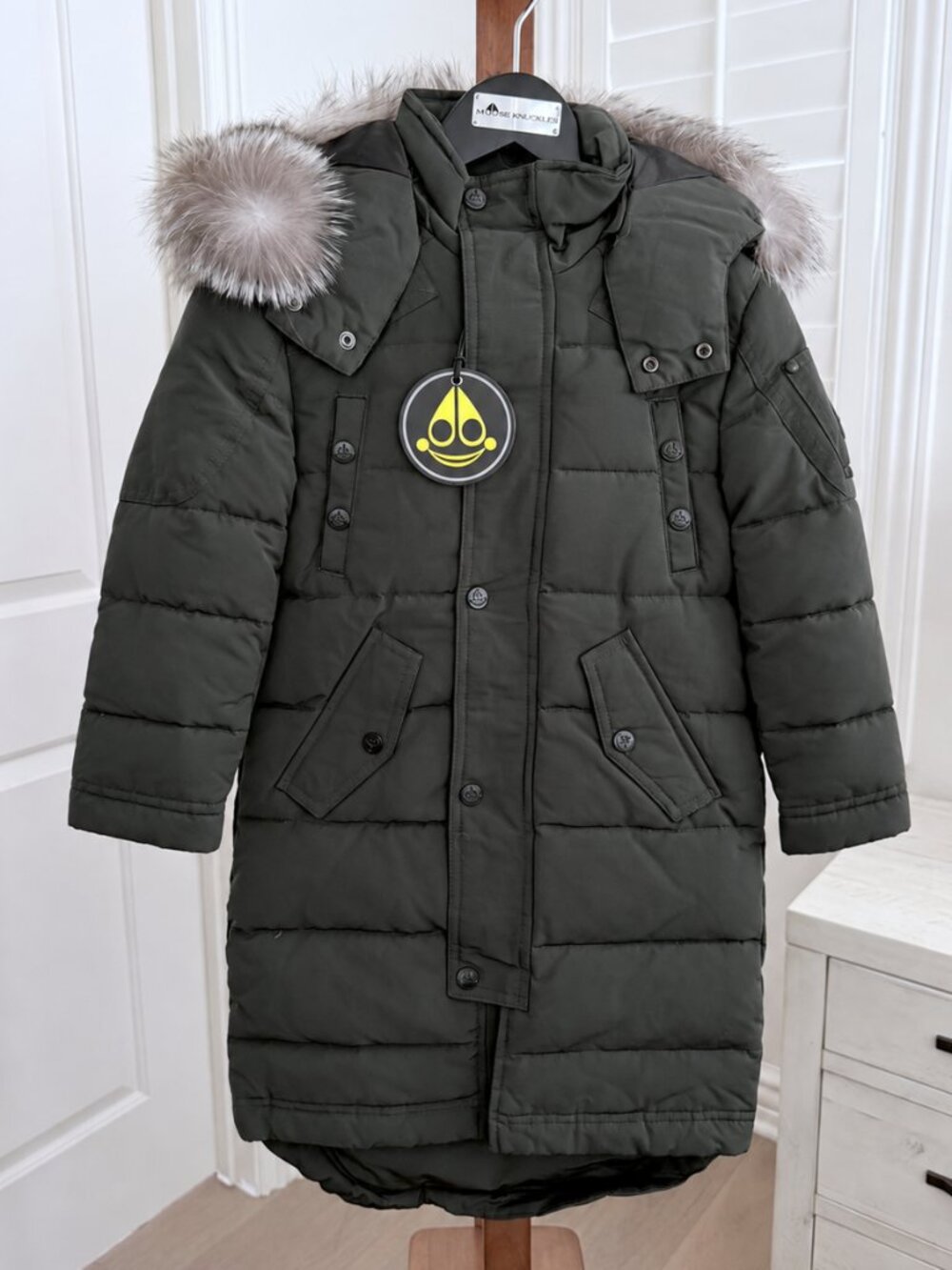NWT - Moose Knuckles Kids Midcore Parka - Canadian Army❄️
